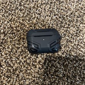 Apple AirPods Pro with case